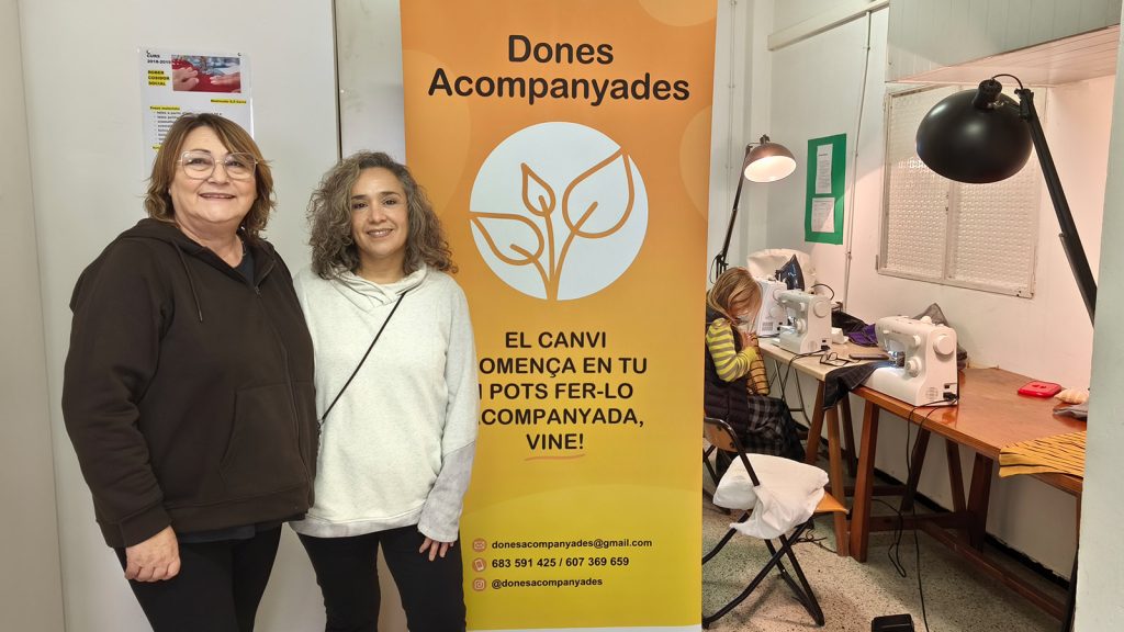 Dones Acompanyades al Taller de costura